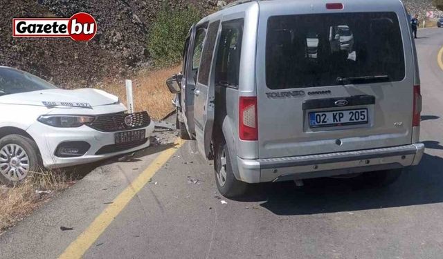 Elazığ’da trafik kazası: 6 yaralı