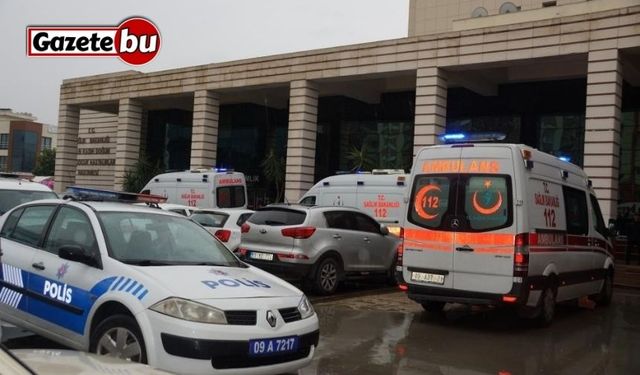 Önce polis zoruyla kocasını hastaneden kovdurdu sonra doğumhaneye gitti