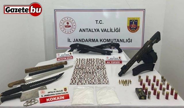 Antalya’da jandarmadan uyuşturucu ve silah operasyonu