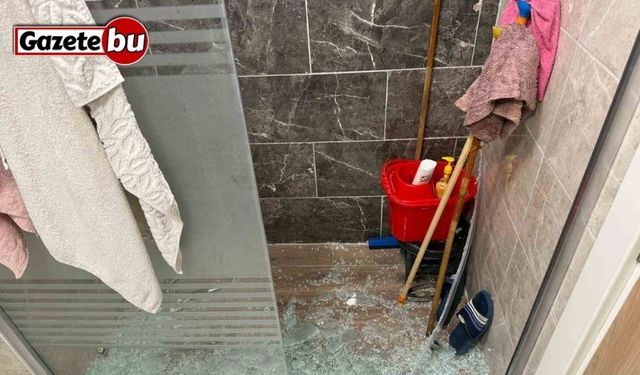 Diyarbakır’da üzerine duş kabini düşen kadın hastanelik oldu