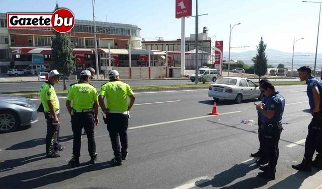 Malatya’da otomobilin çarptığı yaya kurtarılamadı