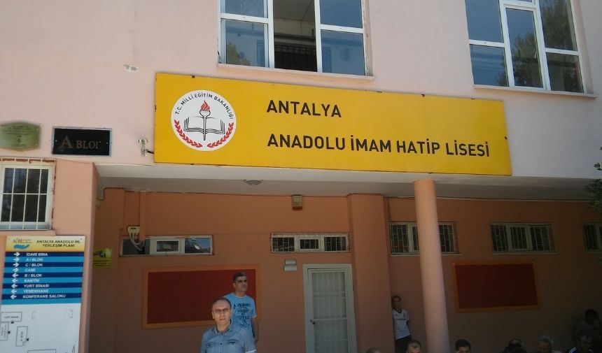 Antalya Anadolu İmam Hatip Lisesi Hakkında