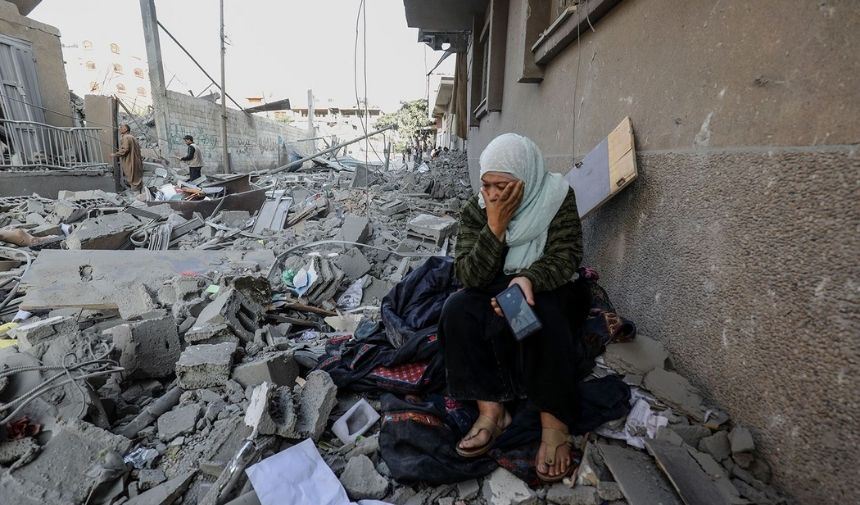 İsrail Ordusu, Gazze Şeridi'nde Hamas'a Ait 120 Noktayı Vurdu
