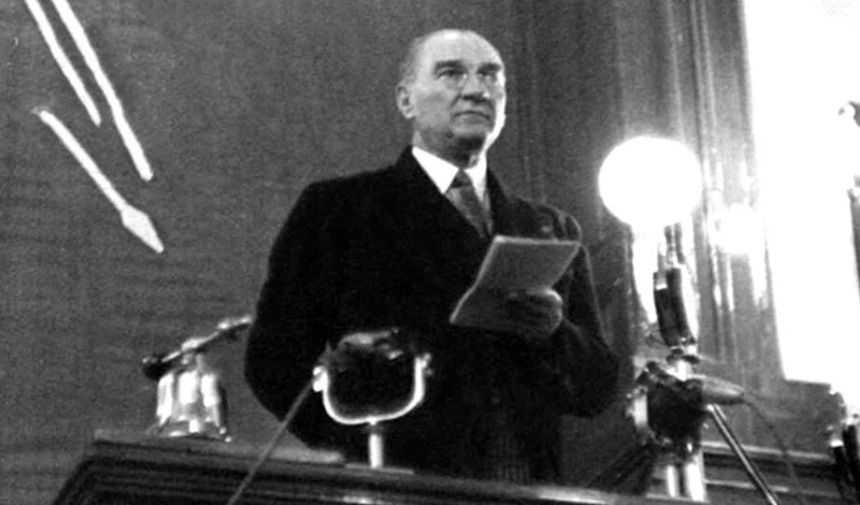Mustafa Kemal Atatürk Türkiye Cumhuriyeti'nin Kurucusu ve İlk Cumhurbaşkanı (5)