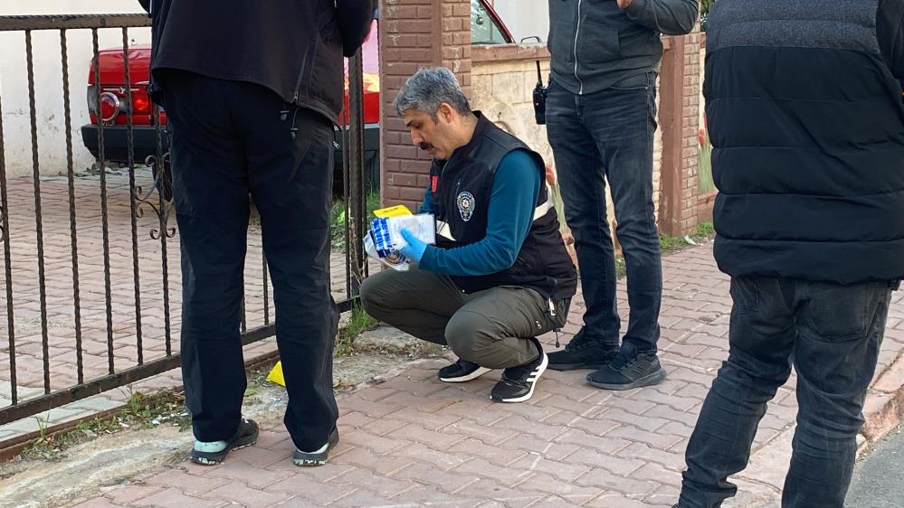 Antalya'da Silahlı Kavgada 1 Kişi Yaralandı