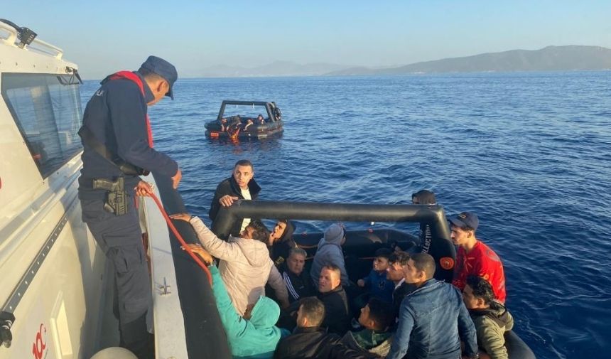 Bodrum'da 139 Göçmen Kurtarıldı, 1 Göçmen Kaçakçısı Gözaltına Alındı (1)