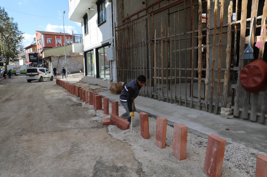 Bucak'ta Üstyapı Çalışmaları