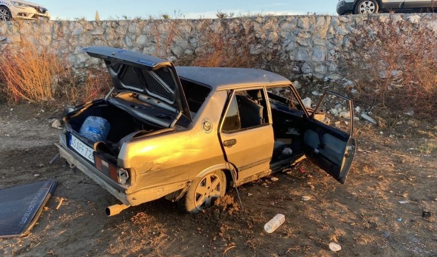 Manisa'da Trafik Kazası, 3’ü çocuk 5 Kişi Yaralandı (2)