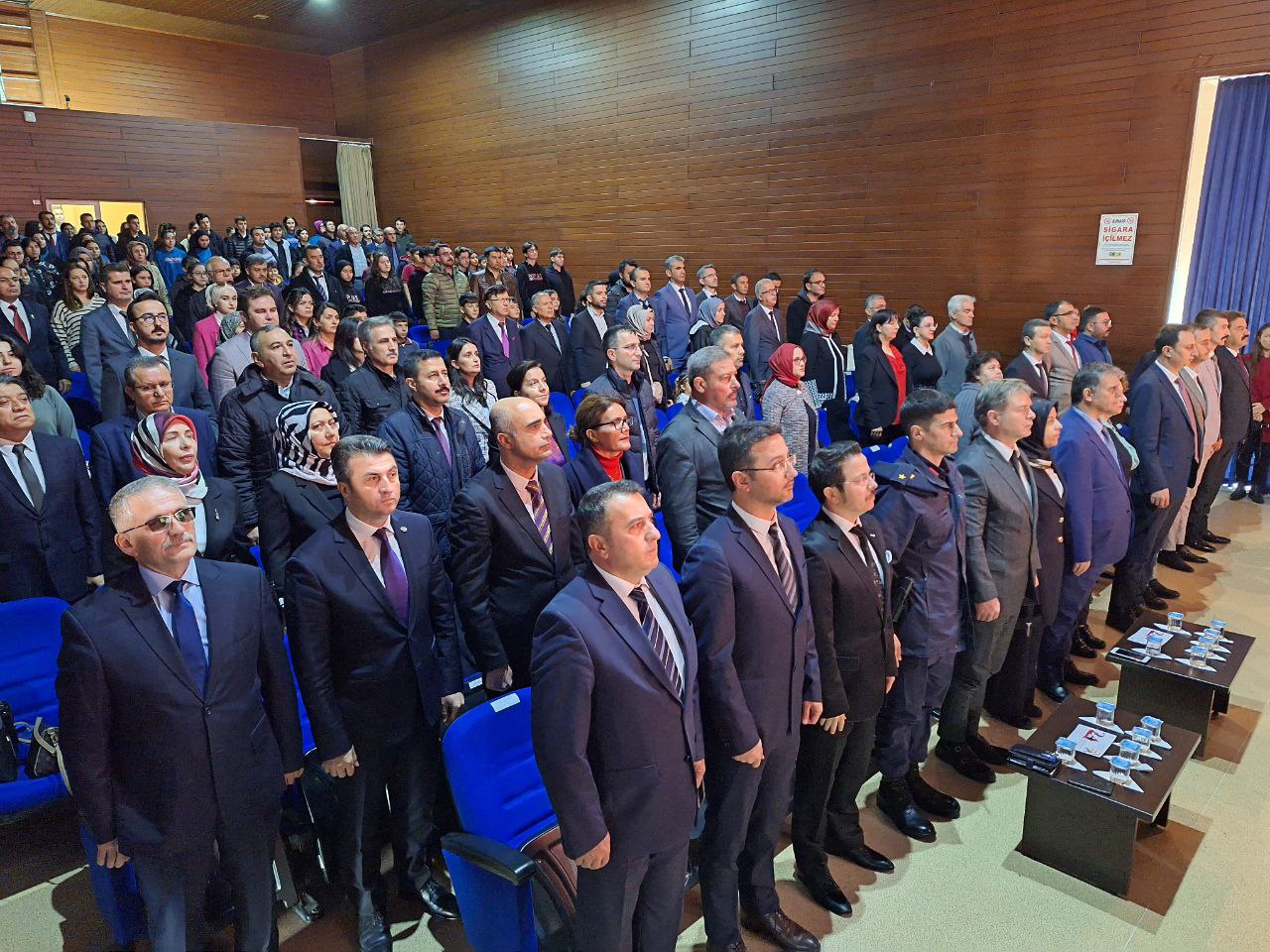 bucak'ta 24 kasım öğretmenler günü töreni