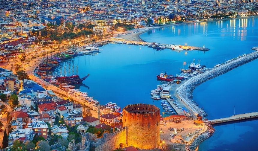 Antalya'da Artan Afet Riskleri Göz Ardı Edilemez! (2)