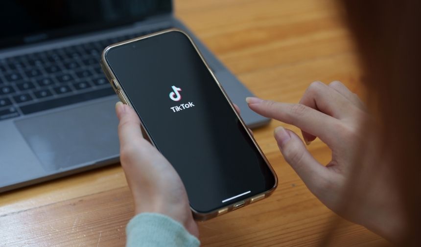 Tiktok'ta Tartışmalara Yol Açan Konuları Ele Aldı