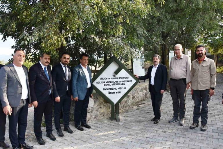 Hititlerin kutsal şehri Nerik’e dair bilgiler, uzun yıllardır devam eden arkeolojik çalışmalardan elde ediliyor. Kazılar sırasında ortaya çıkan onlarca çivi yazılı tablet ve diğer tarihi eserler, Nerik’in Hitit İmparatorluğu’nun kuzey sınırlarında yer ald