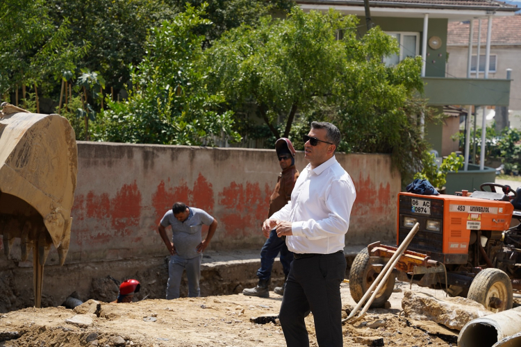 Başkan Tavşan, Kadıköy'deki Su Hattı Çalışmalarını İnceledi-2