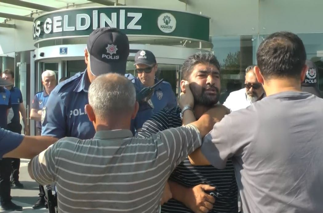 Konya'da Çiftçiden Belediye Önünde Eylem-2