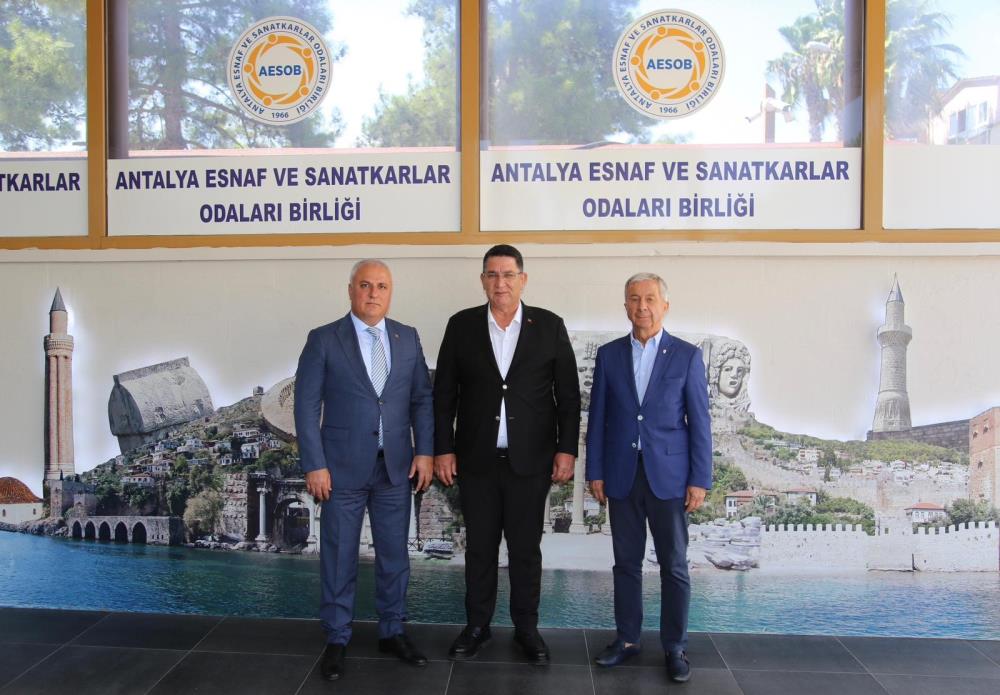 ALTSO Başkanı Eray Erdem, Antalya'da Önemli Temaslarda Bulundu