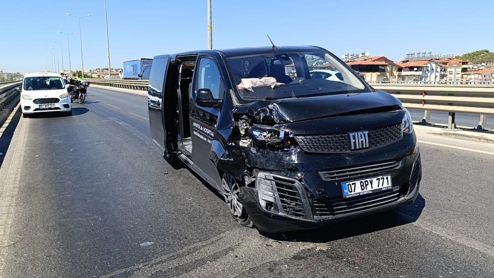 Zincirleme Kaza Hastane Aracı ve 'Çekici' Tartışması