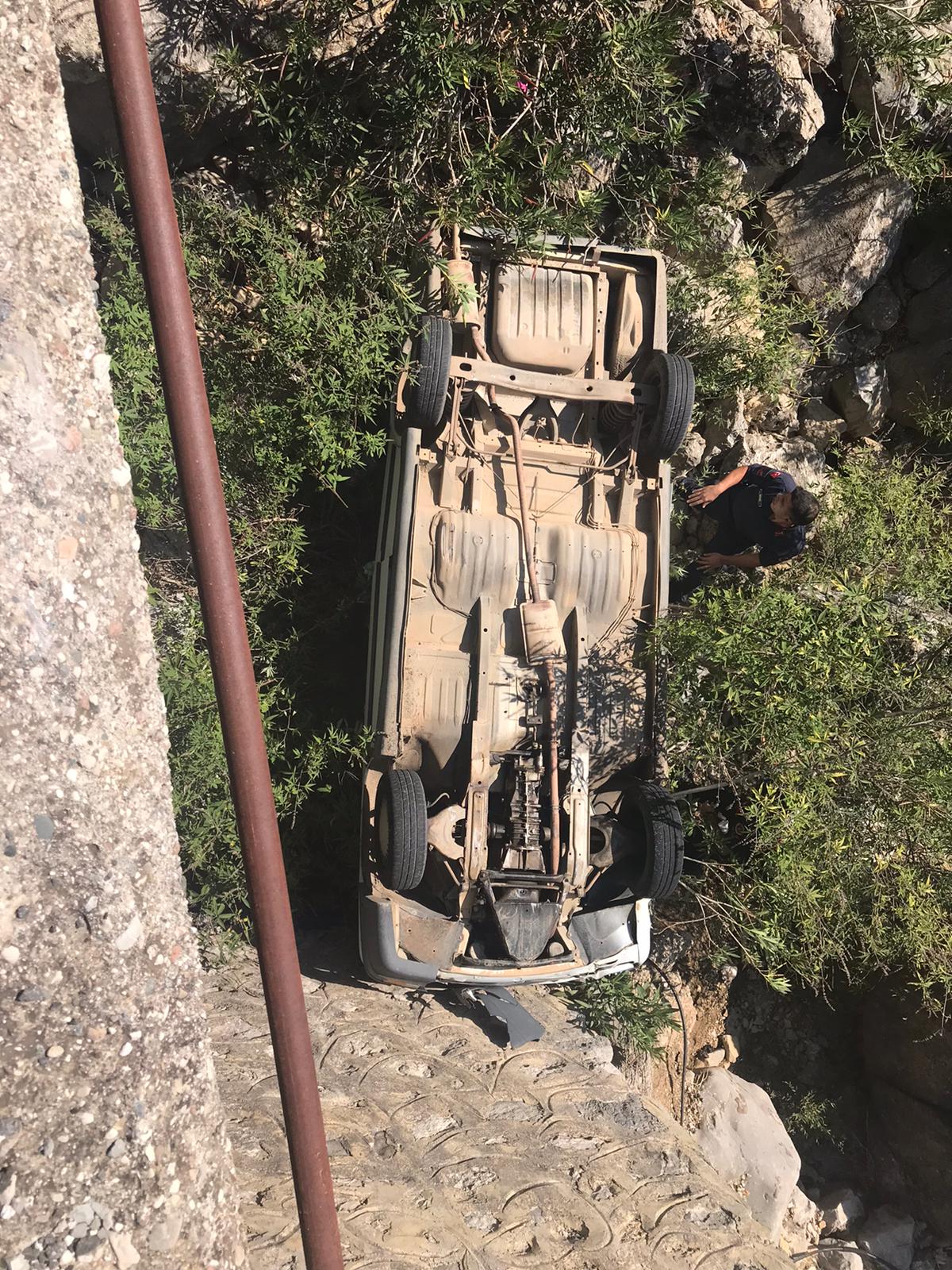 Bucak'ta feci kaza otomobil takla attı: 1 ölü 1 yaralı