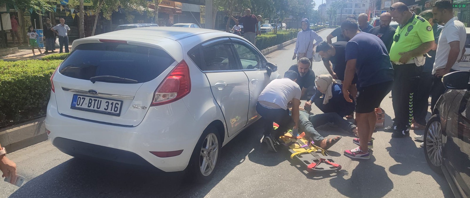 İşe Yetişmek Için Acele Etti 10 Metrede Iki Kaza Yaptı (1)