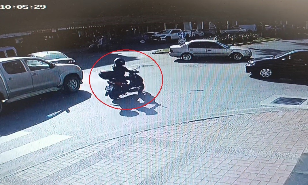 ’U’ dönüşü yapan otomobille çarpışan motosikletli yaralandı-1