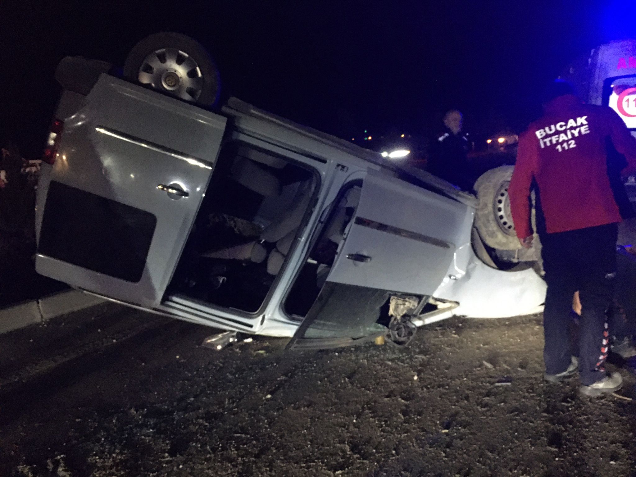 Bucak Antalya Karayolunda Trafik Kazası İki Yaralı (4)