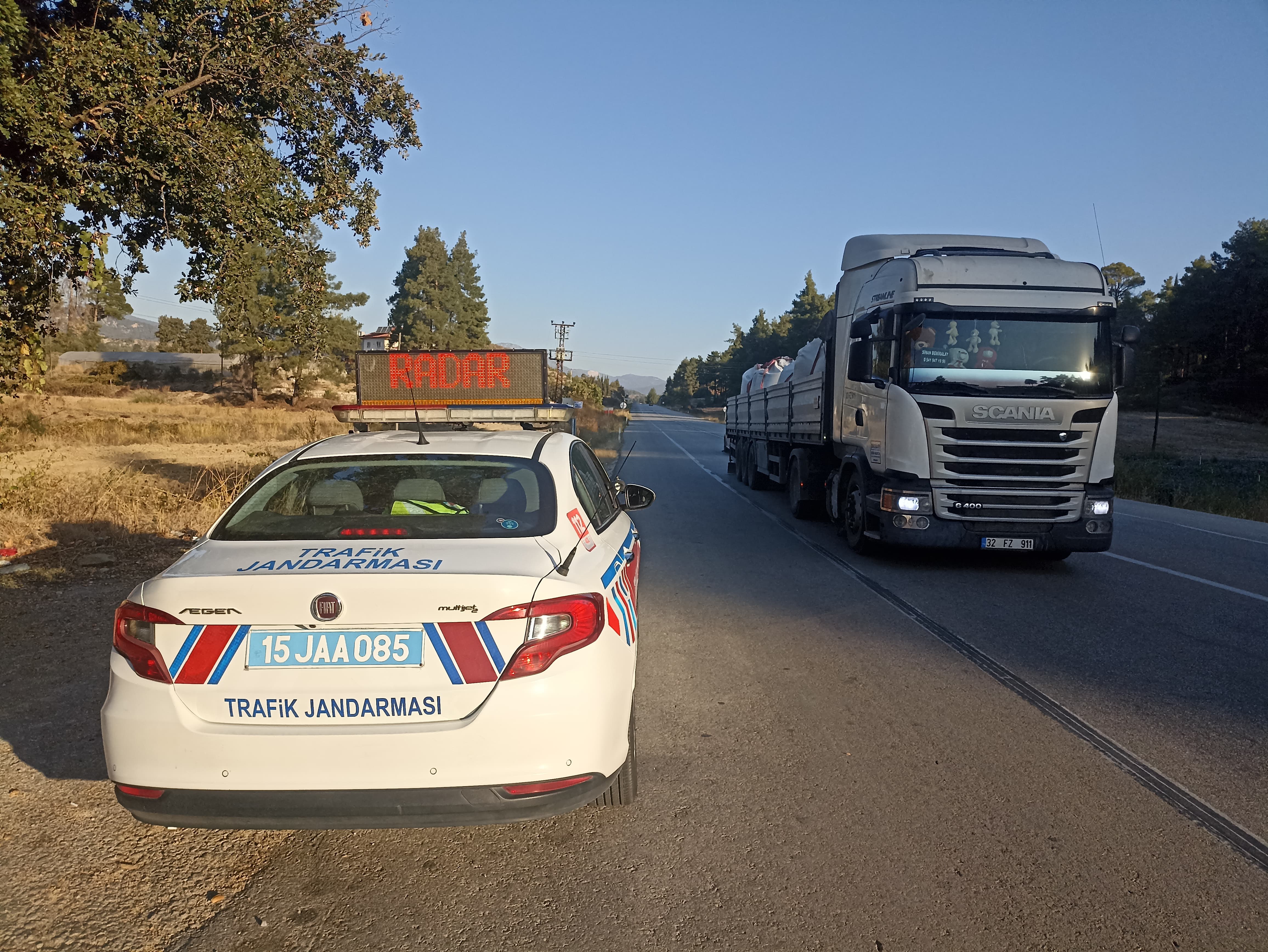 Burdur'da 4.000’Den Fazla Araç Kontrol Edildi 19 Araç Trafikten Men (3)