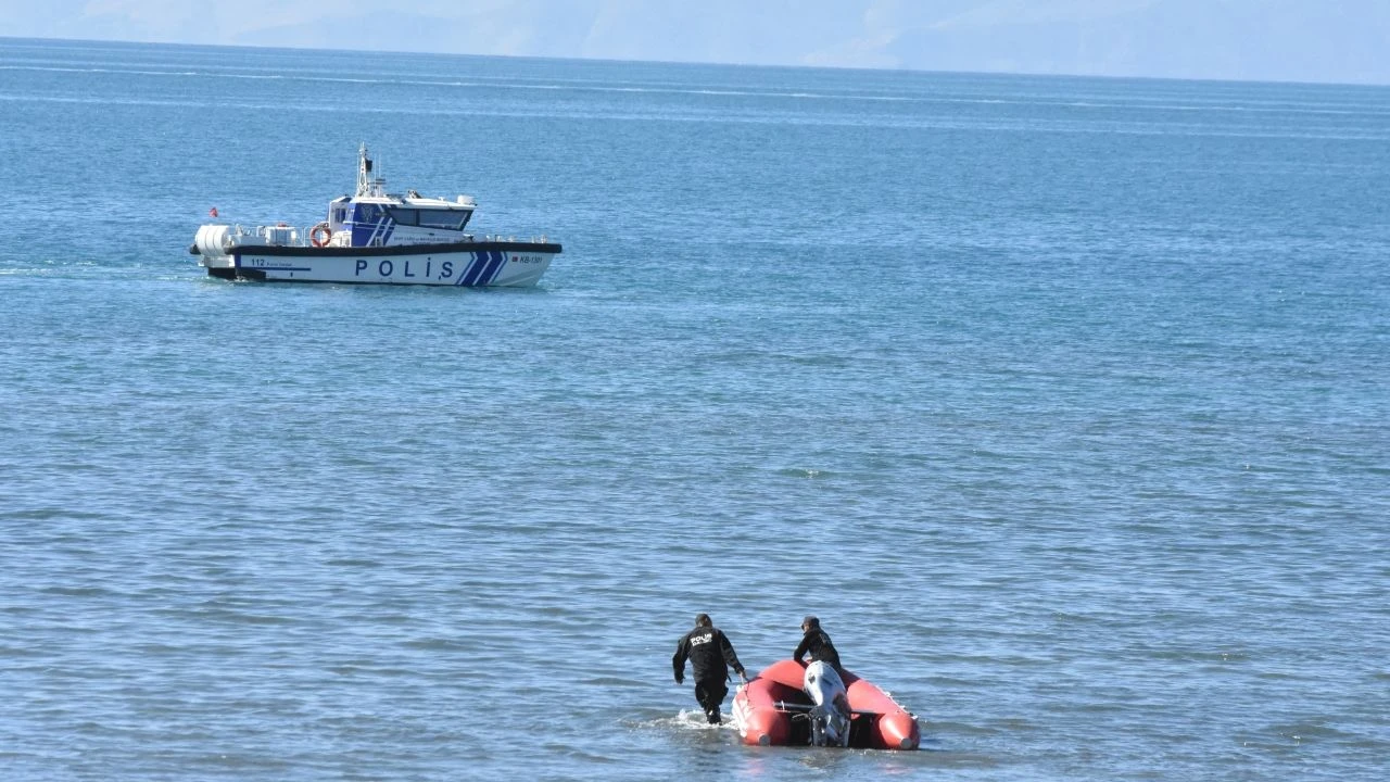 Vanda Kaybolan Rojin Kabaisi Arama Calismalarinin Sekizinci Gunu