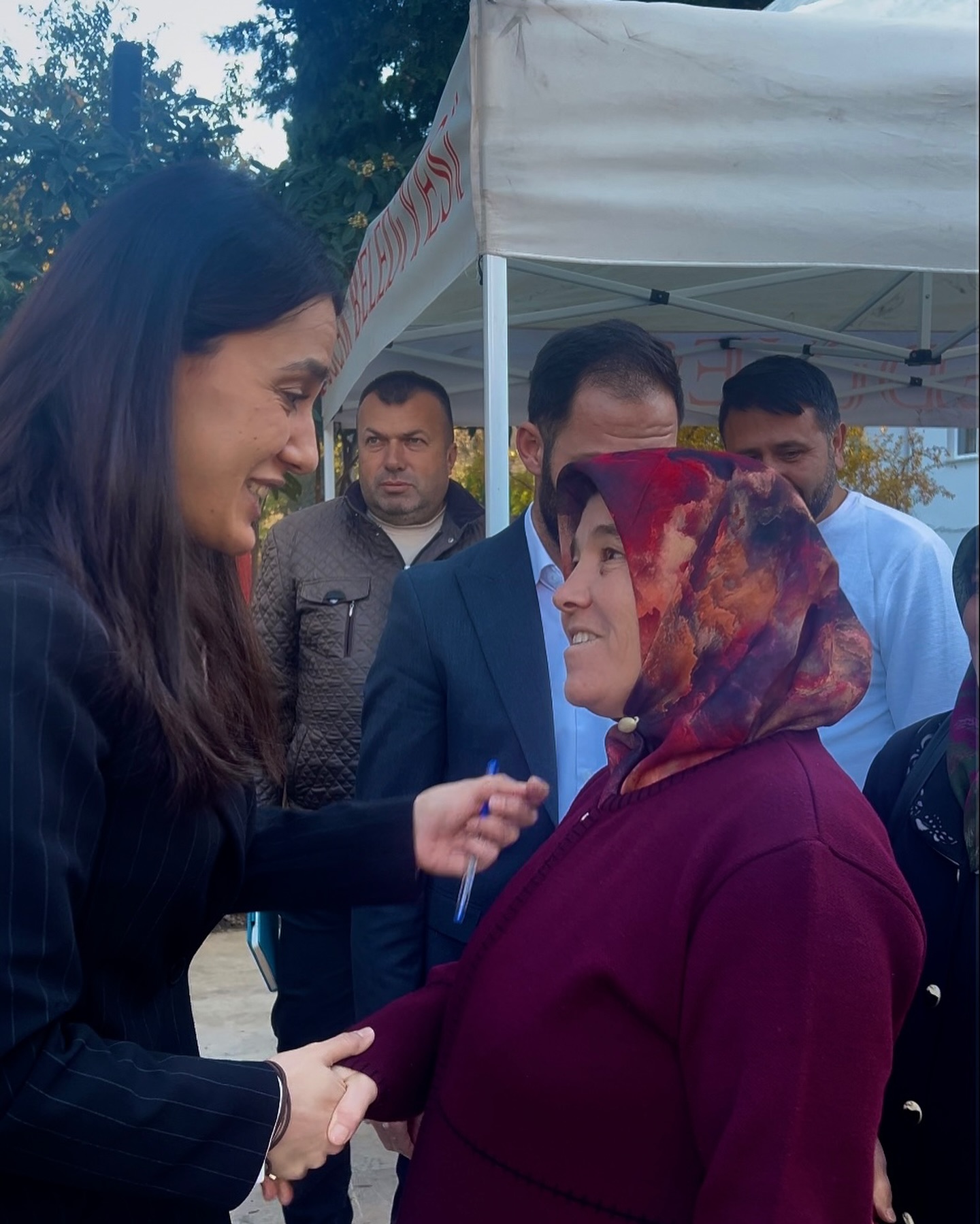 Başkan Gümüş, Camii Mahallesinde Vatandaşla Buluştu (3)