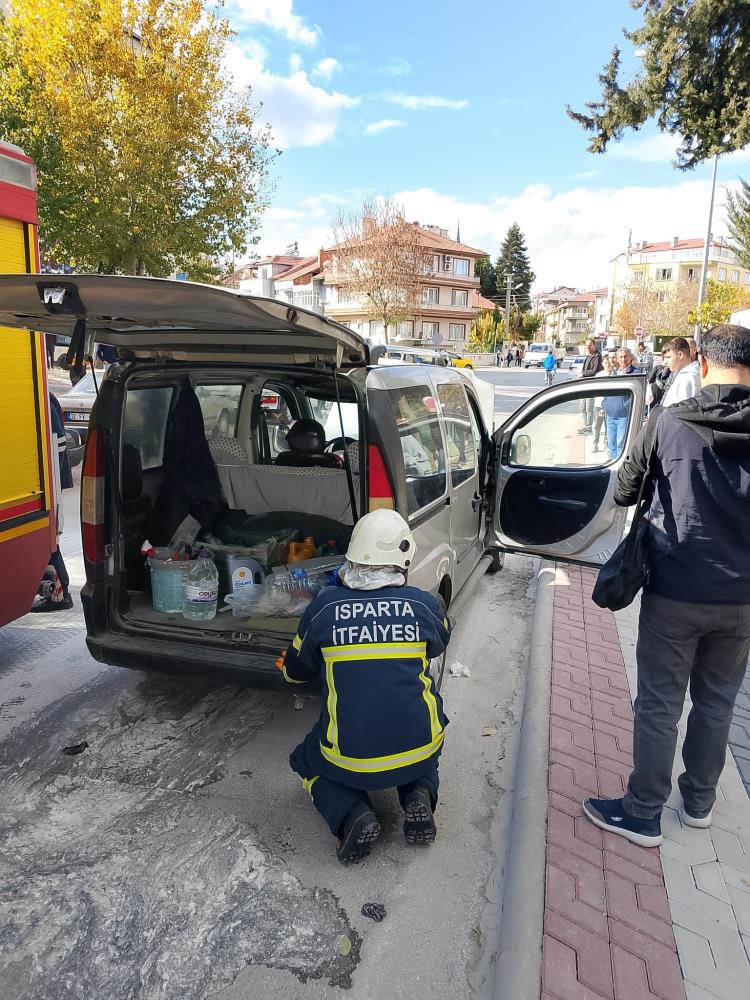 Seyir Halindeki Araç Aniden Alev Aldı 1