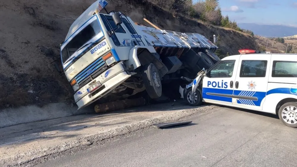 Burdur'daki Kaza Otobüsün Dolu Olduğu Zamana Denk Gelseydi Yaralı Sayısı Daha Fazla Olurdu 5