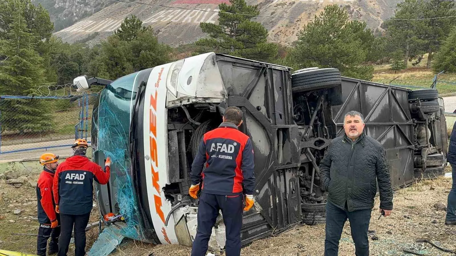 Isparta’daki Kazada Hayatını Kaybeden Ve Yaralananların Kimlikleri Belli Oldu 3