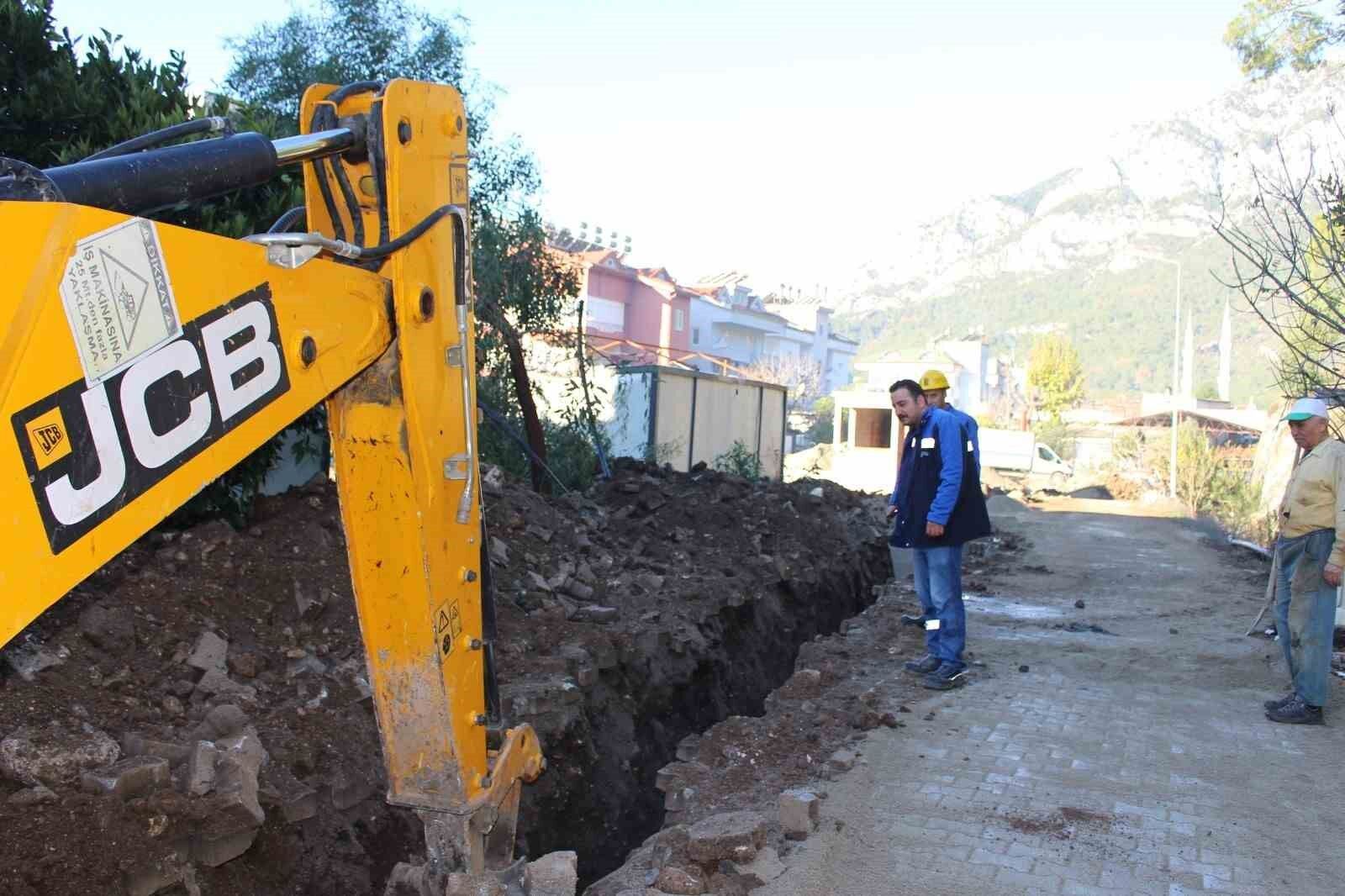 Aslanbucak'ta Içme Suyu Sorunu Çözülüyor 1