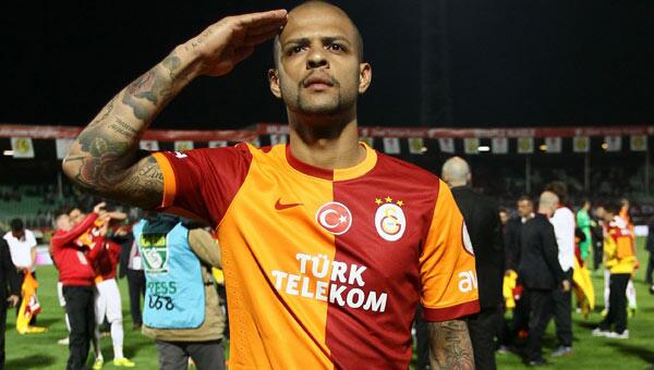 Galatasaray'ın Efsanesi Felipe Melo Kariyerine Nokta Koydu 1