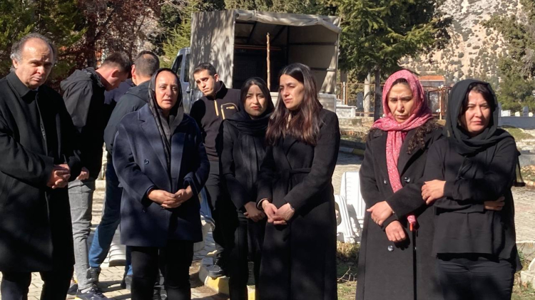 Kaymakam Bayram Gale'nin Acı Günü Annesi Toprağa Verildi