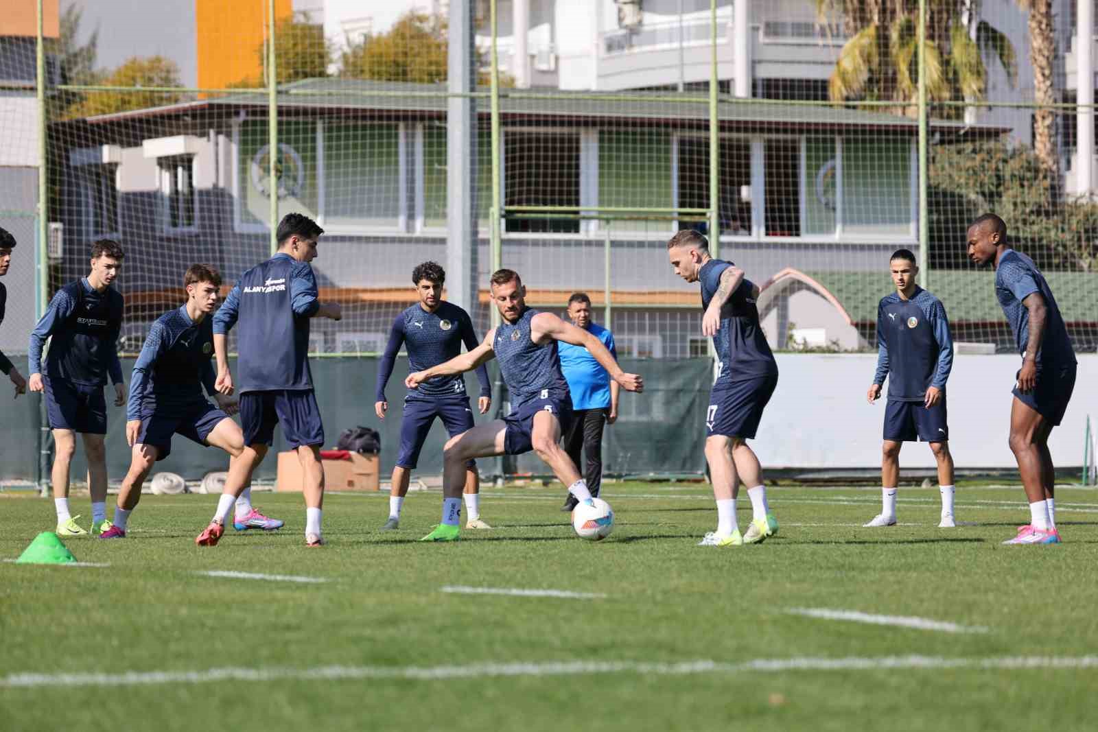 Alanyaspor, Ziraat Türkiye Kupası Hazırlıklarında Başladı