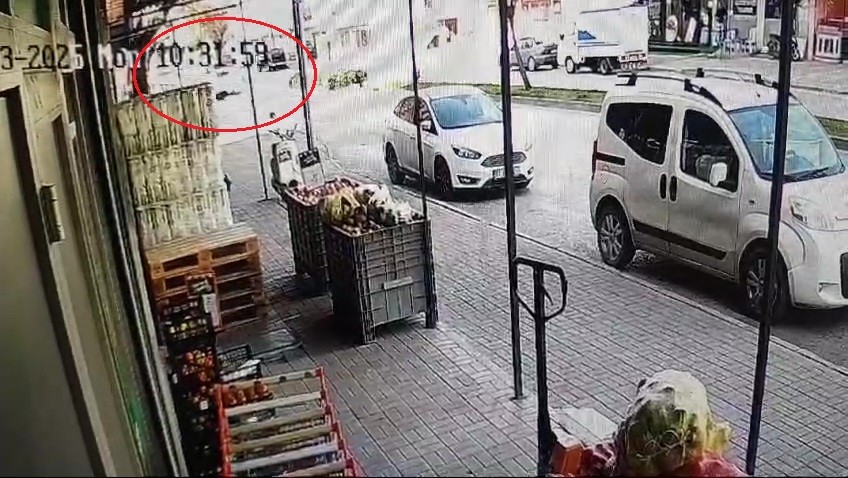 Antalya'da Motosiklet Kazası U Dönüşü Yapan Otomobil Ile Çarpıştı