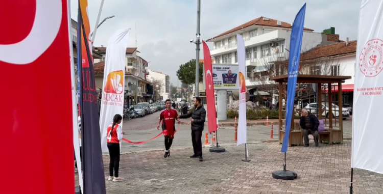 Atatürk’ün Bucak’a Gelişi Atletizm Yarışmasıyla Kutlandı! İşte Kazananlar 3