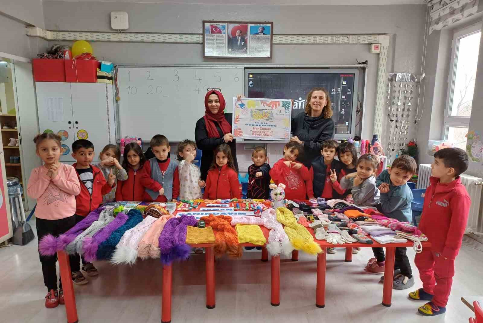 Eğirdir'li Çocuklar Gönül Atkısı Projesi'ni Hayata Geçirdi 1