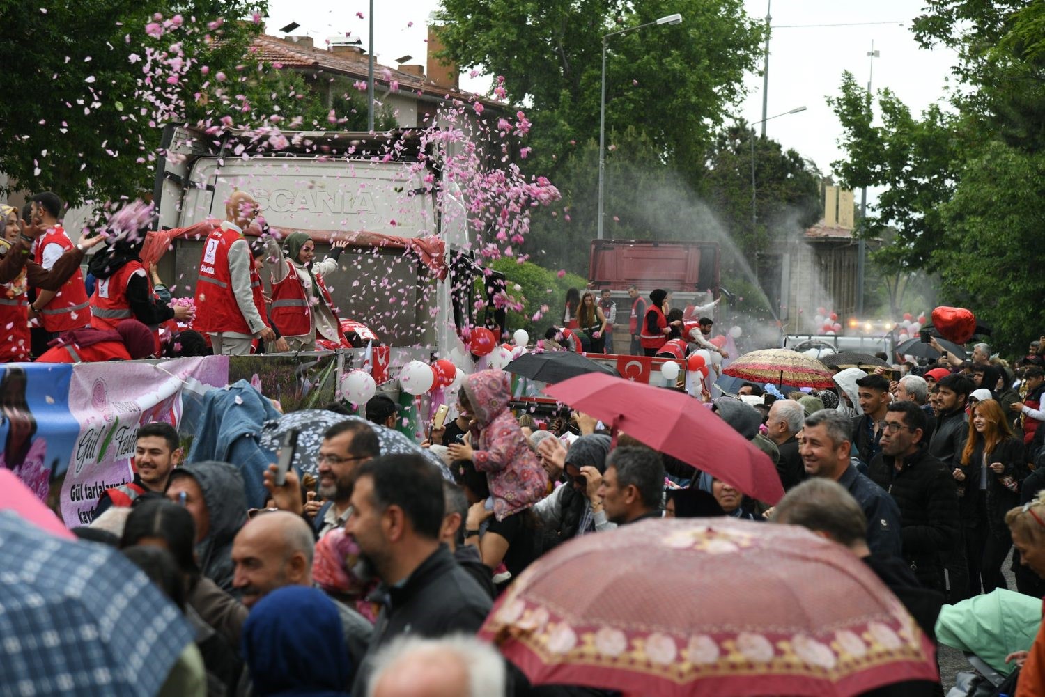 Isparta’nın Renkli Gül Festivali Için Hazırlıklar Başladı! 1