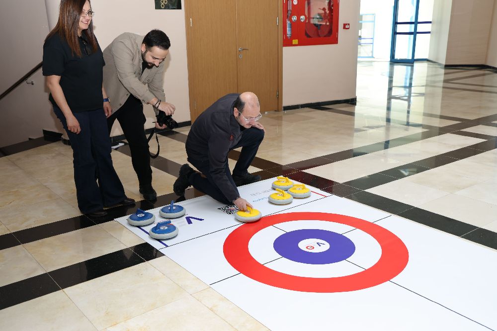 Makü'de Floor Curling Turnuvası Katılımcılar Kıyasıya Yarıştı! 1