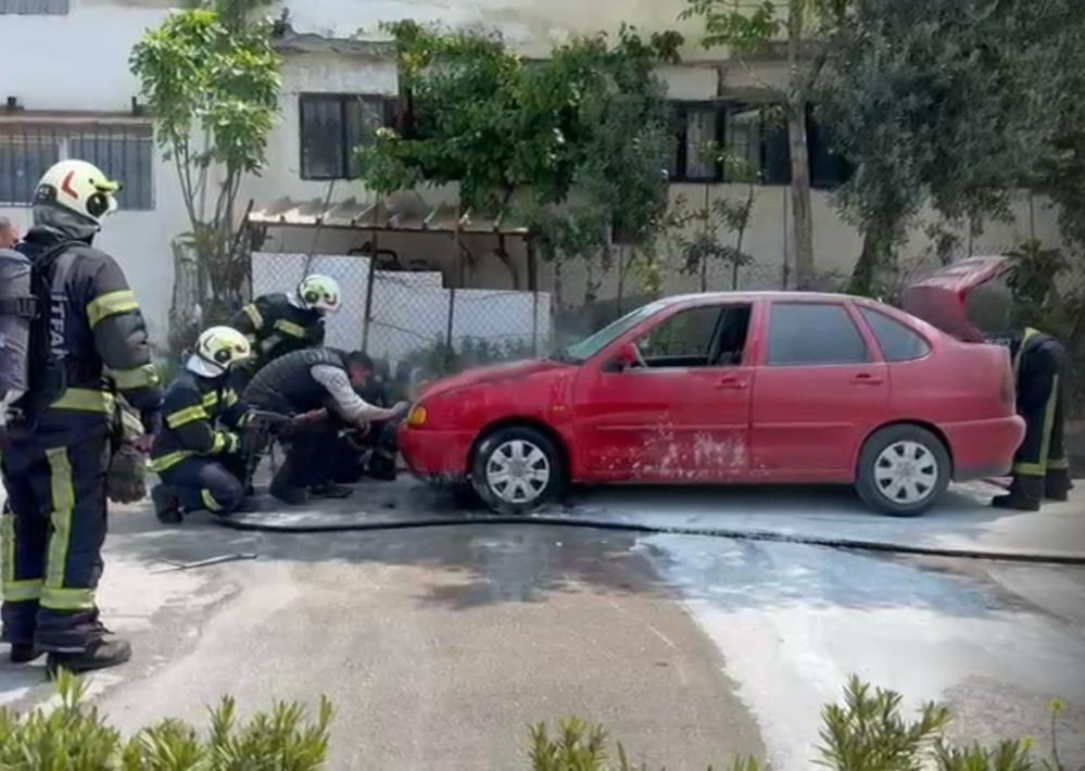 Sanayiden Yeni Çıkan Araç Yolda Alev Aldı 3