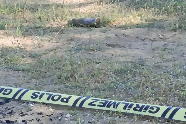 1809070 Bursa Da Kucuk Cocugun Buldugu Cisim Herkesi Ayaga Kaldirdi 68161C9B5C652