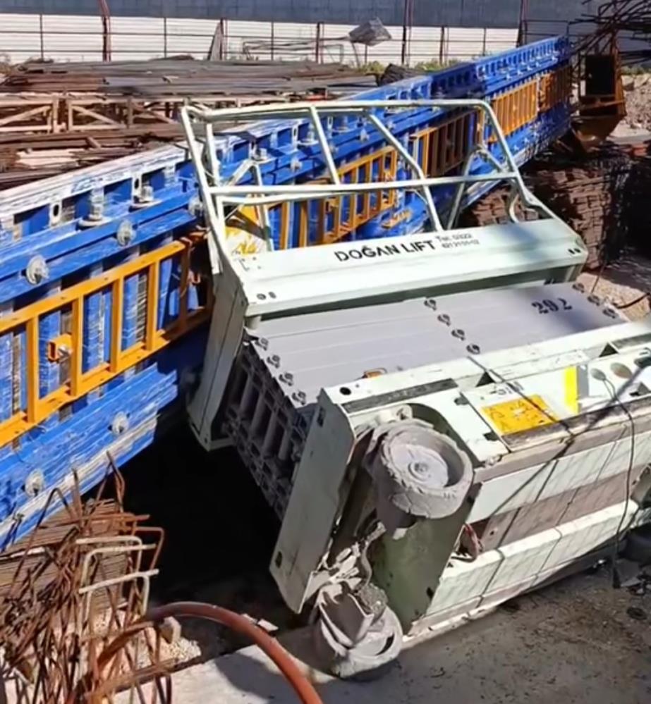 A W467060 02