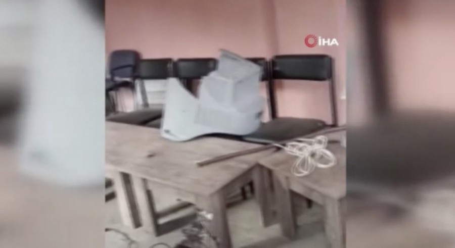Ayı Camiye Saldırdı Vatandaşlar Gözlerine Inanamadı 1