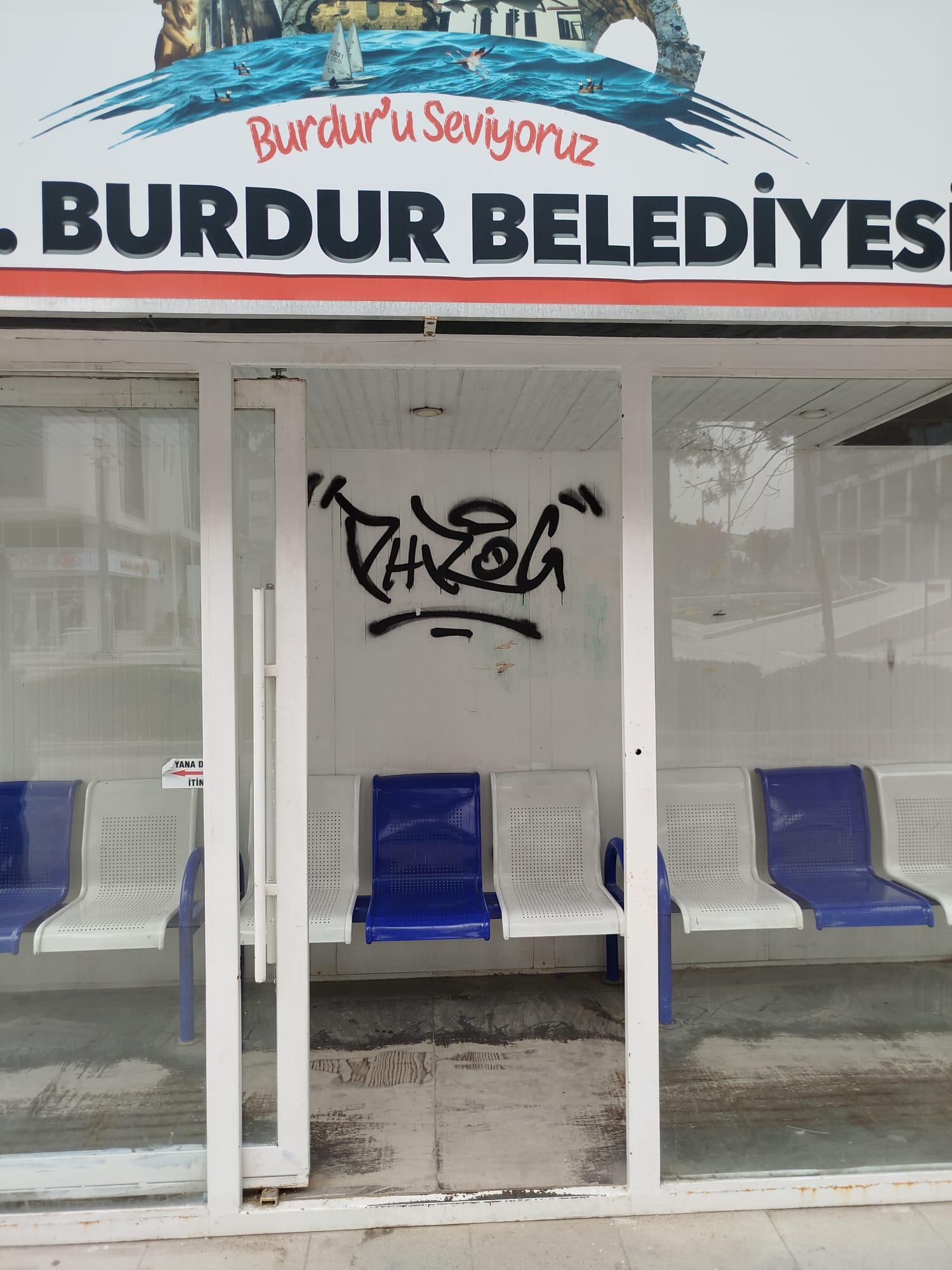 Belediye Ekipleri Iş Başında Durak (1)