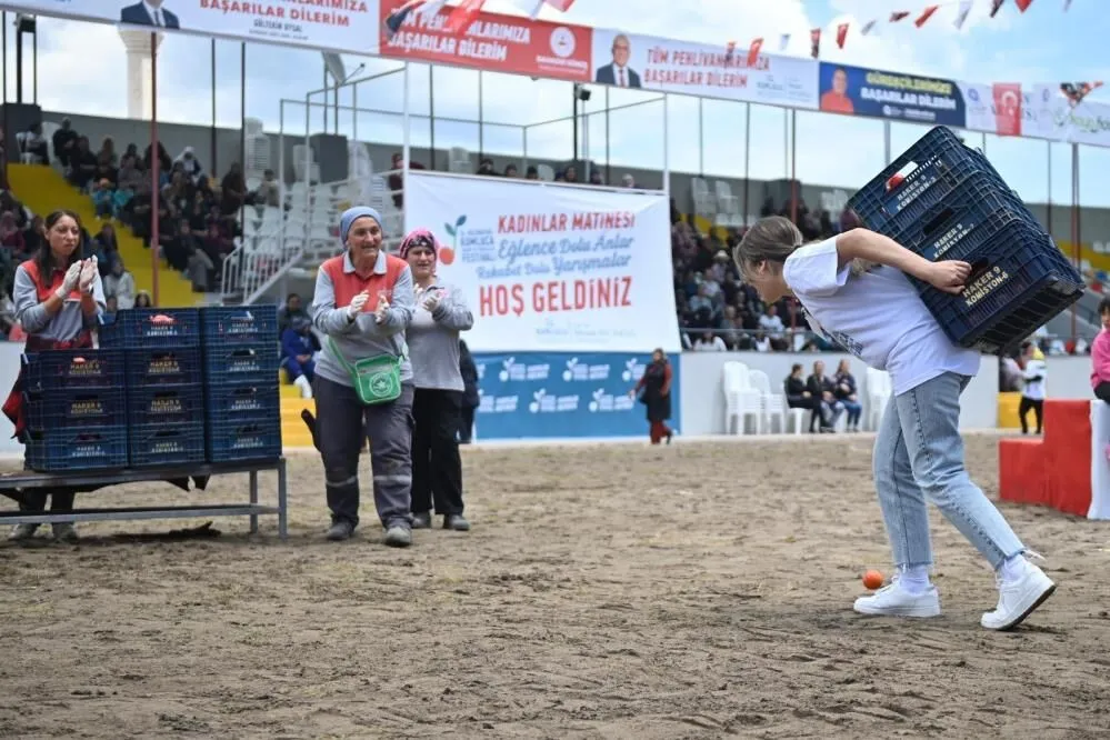 Birinci 1,5 Kilo Üzerinde Domates Yedi 3