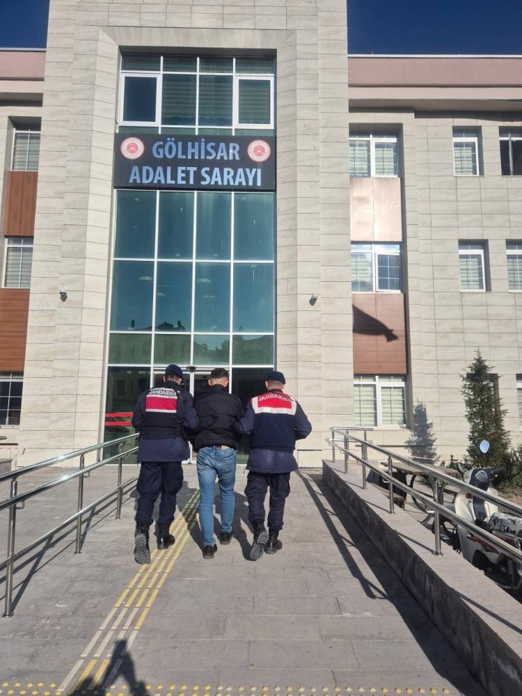 Burdur'da 31 Ayrı Baskında 16 Kişi Tutuklandı 2