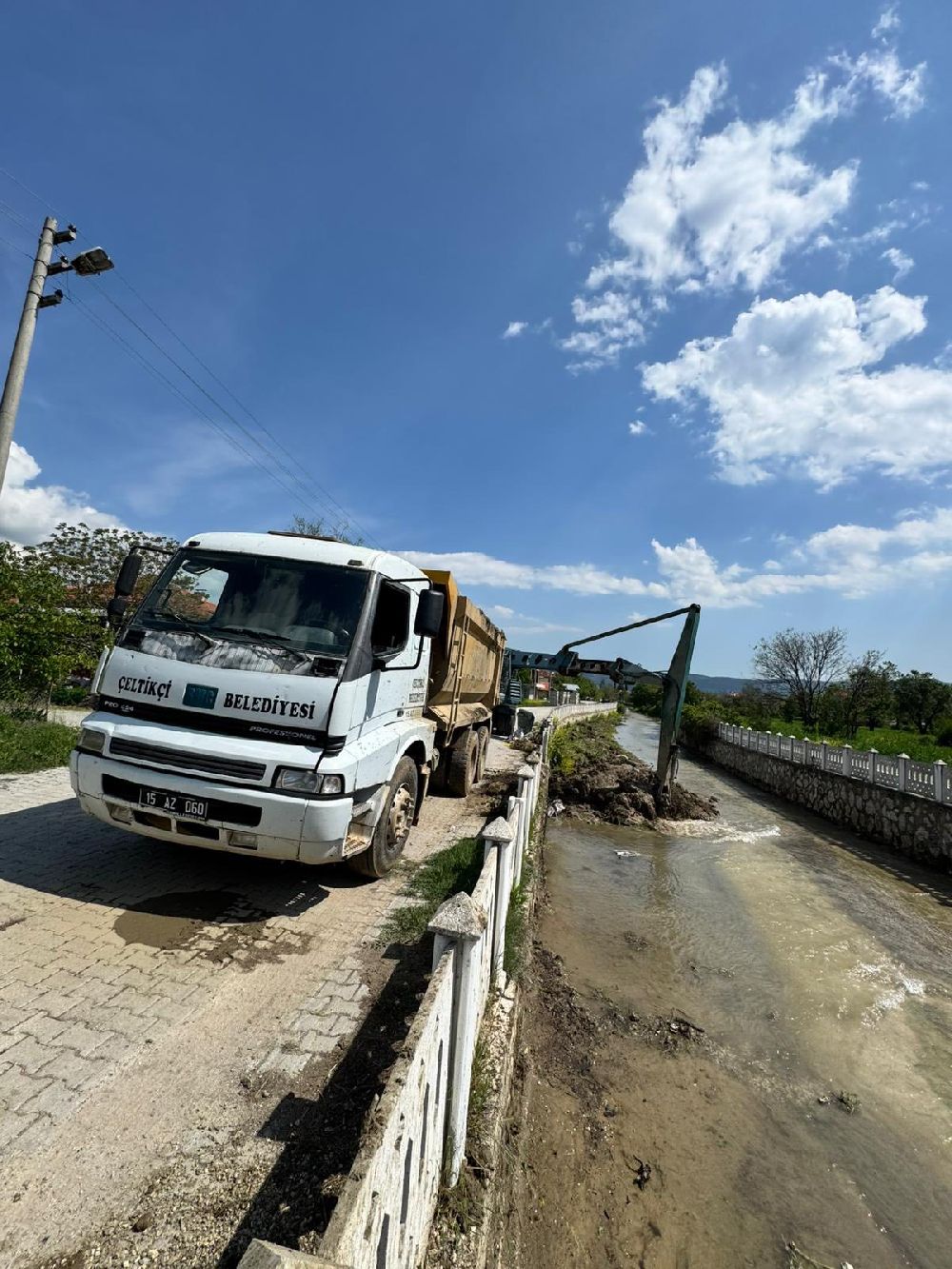 Celtikci De Sel Felaketleri Icin Onlem Temizlik Islemleri Yapiliyor Yl S Qc