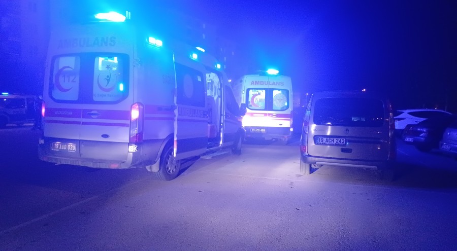 Dünürler Arasında Silahlı Çatışma! Baba Ve Oğul Hastanelik Oldu 2