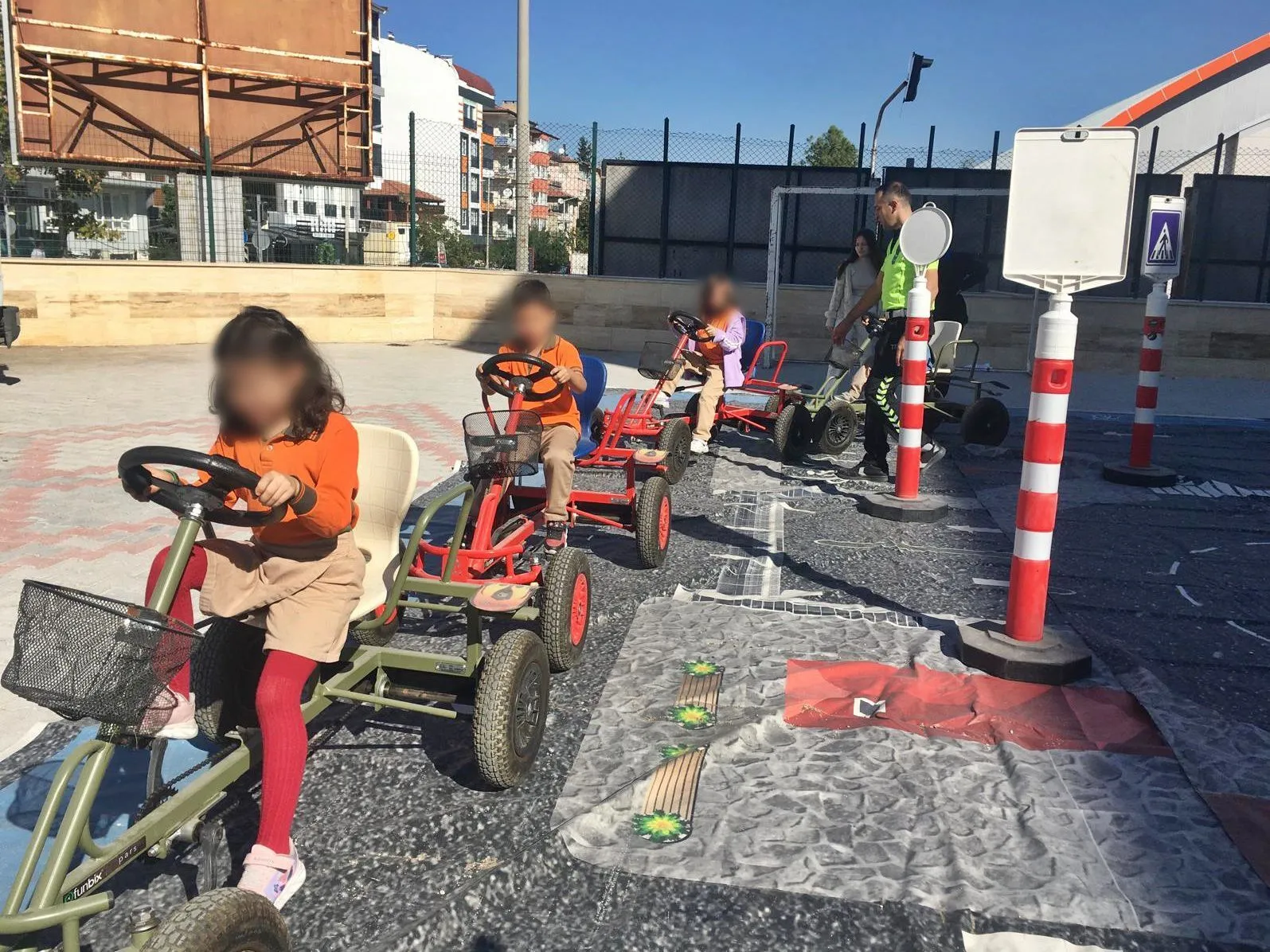 Minik 1