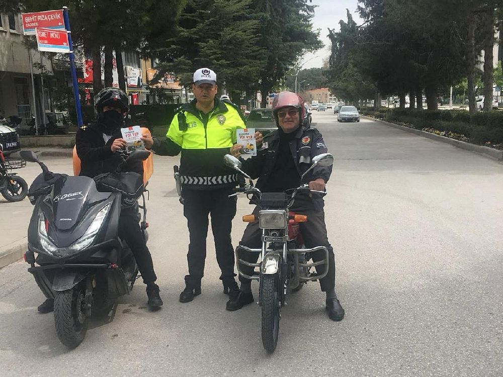 Motosiklet Sürücüleri Dikkat33